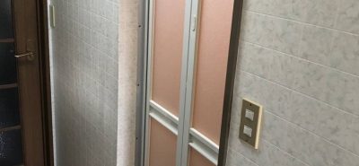施工事例：浴室ドアの交換