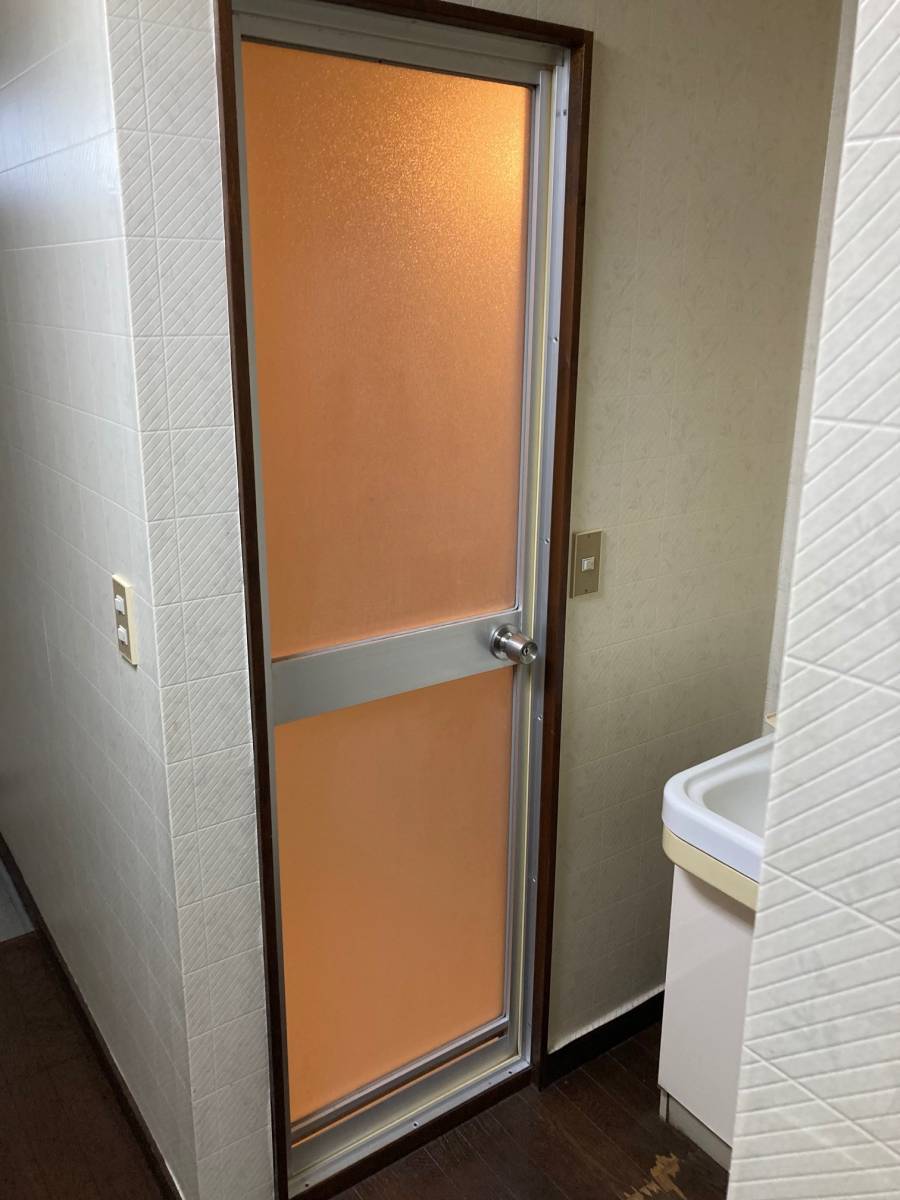 まどありー。の把手交換の施工前の写真2