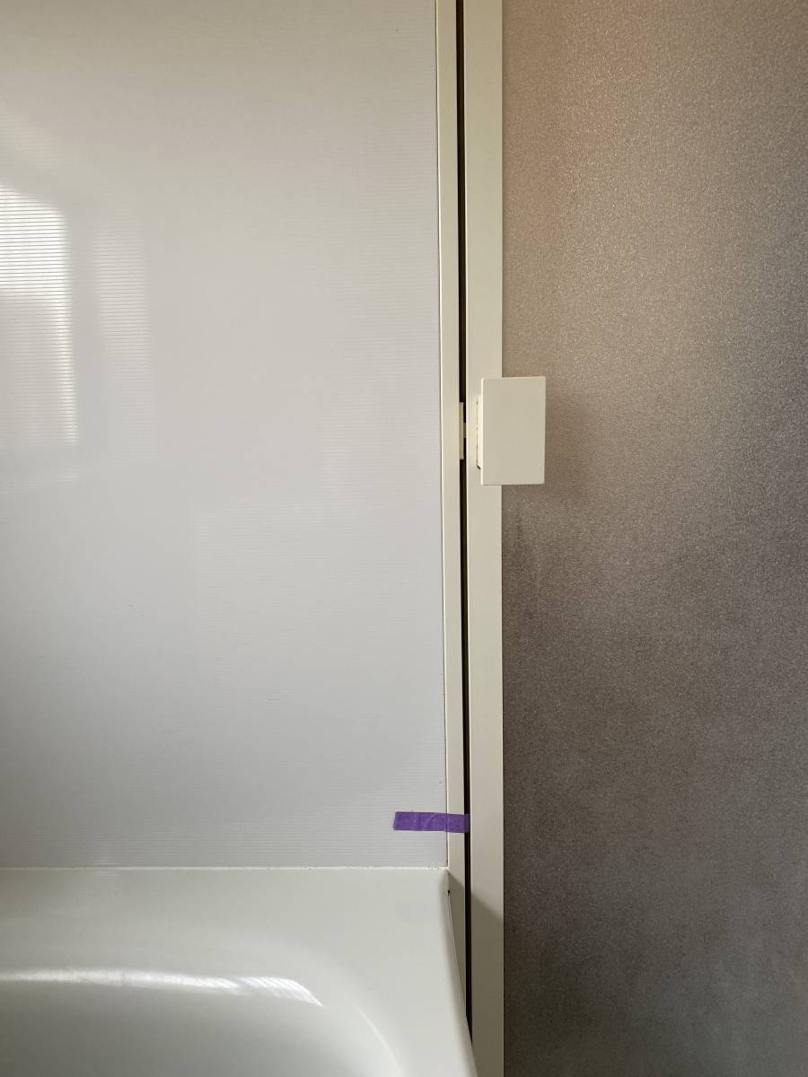まどありー。の浴室手すりと風呂ふた置き場の施工前の写真1