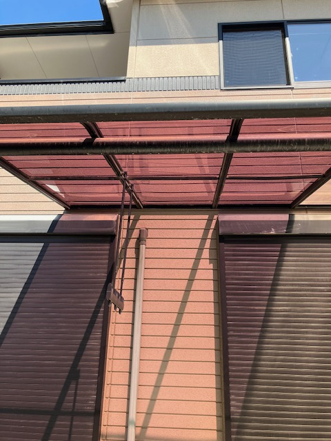 まどありー。太田店の駐車場の屋根材交換の施工後の写真1