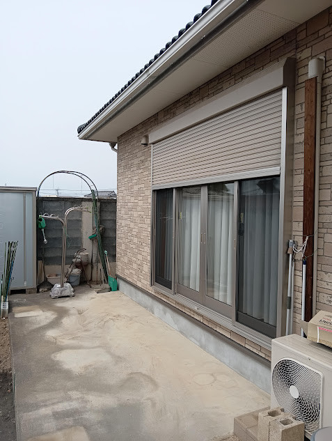 まどありー。太田店のサニージュ設置の施工前の写真2