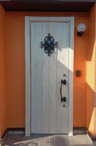 まどありー。太田店の住まいの顔を素敵にリフレッシュの施工後の写真1