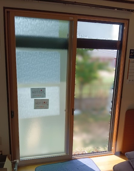 まどありー。太田店の欄間付き掃き出し窓に内窓設置の施工後の写真1