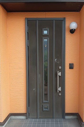 まどありー。太田店の住まいの顔を素敵にリフレッシュの施工前の写真1