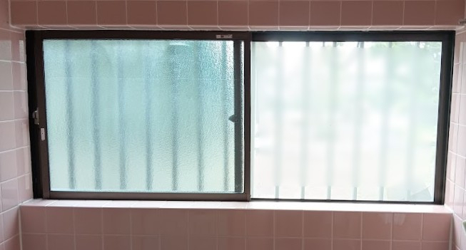 まどありー。太田店の浴室にも内窓設置で断熱性アップの施工前の写真1