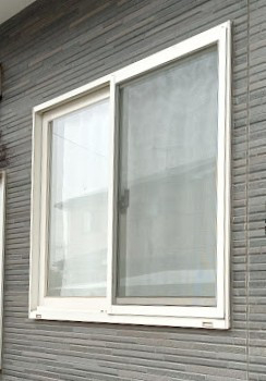 まどありー。太田店の見落としがちな小さな窓にの施工前の写真1