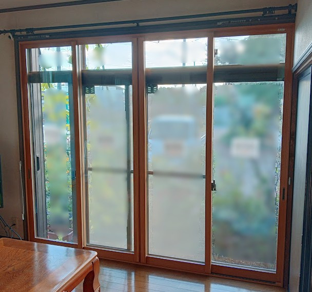 まどありー。太田店の大きな窓も内窓で断熱性アップの施工後の写真1