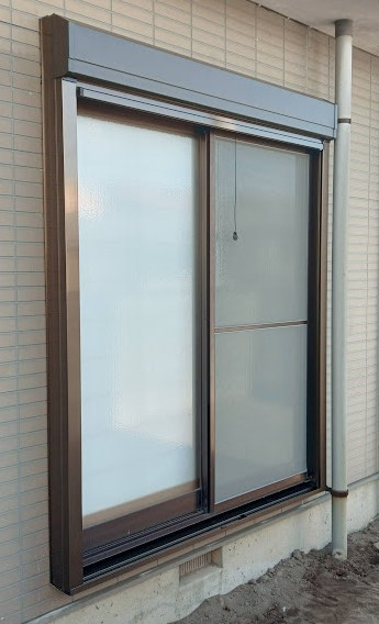 まどありー。太田店の今ある窓に後付けできるリフォームシャッターの施工後の写真2