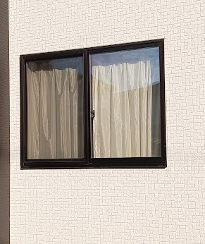 まどありー。太田店の窓の防犯対策の施工前の写真1